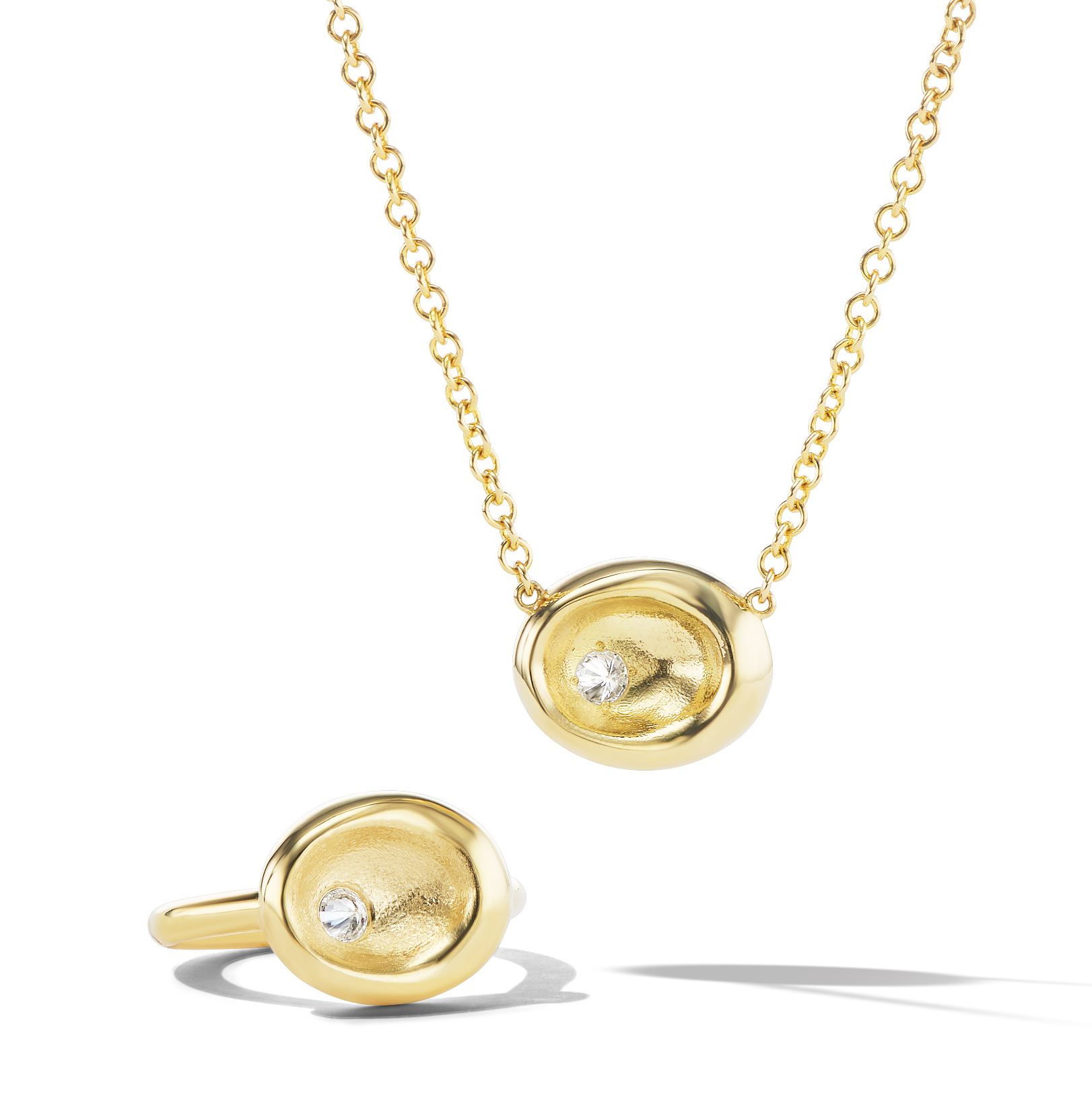 Pebble Pendant Necklace