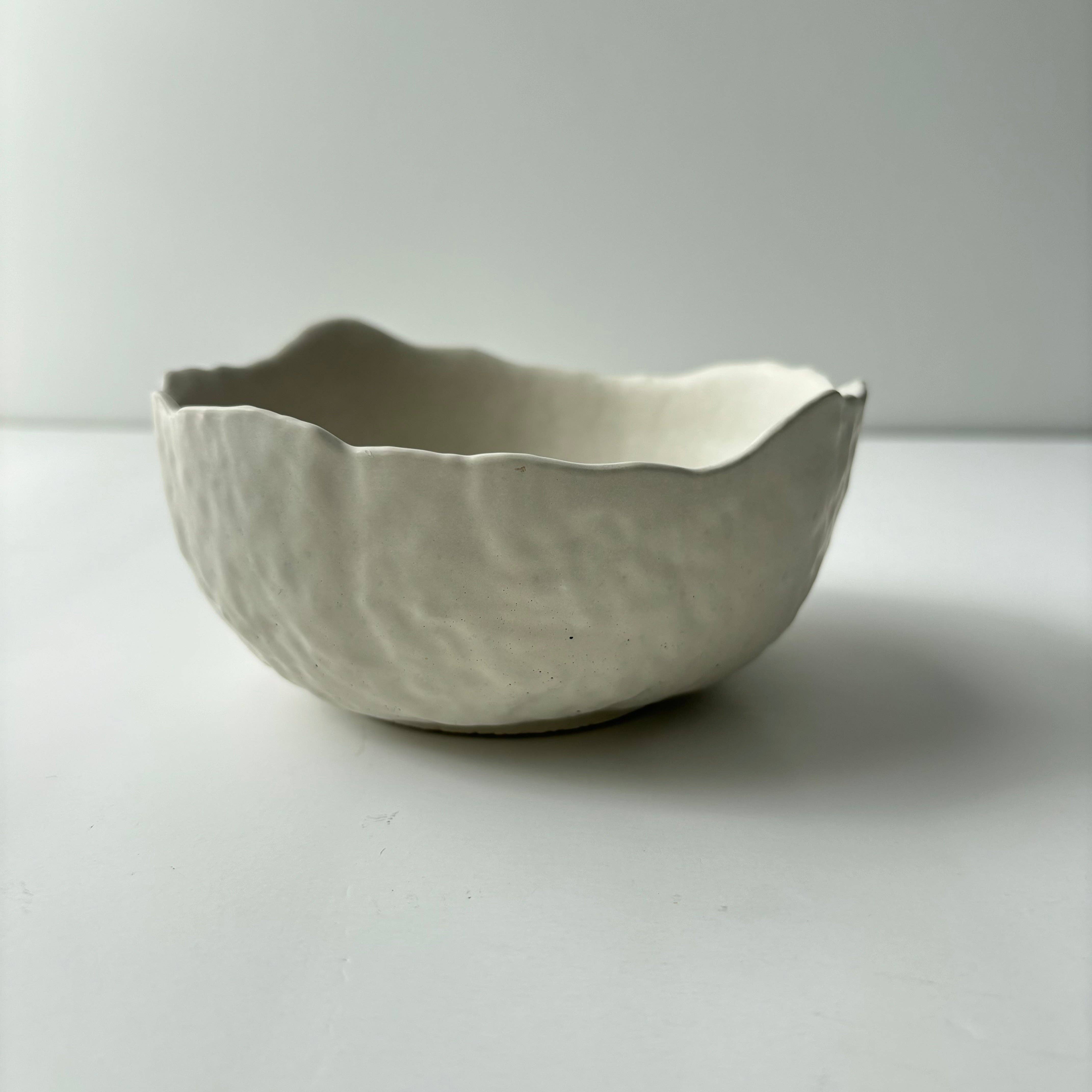 Daso Textured Bowl: Black Fusion Marble