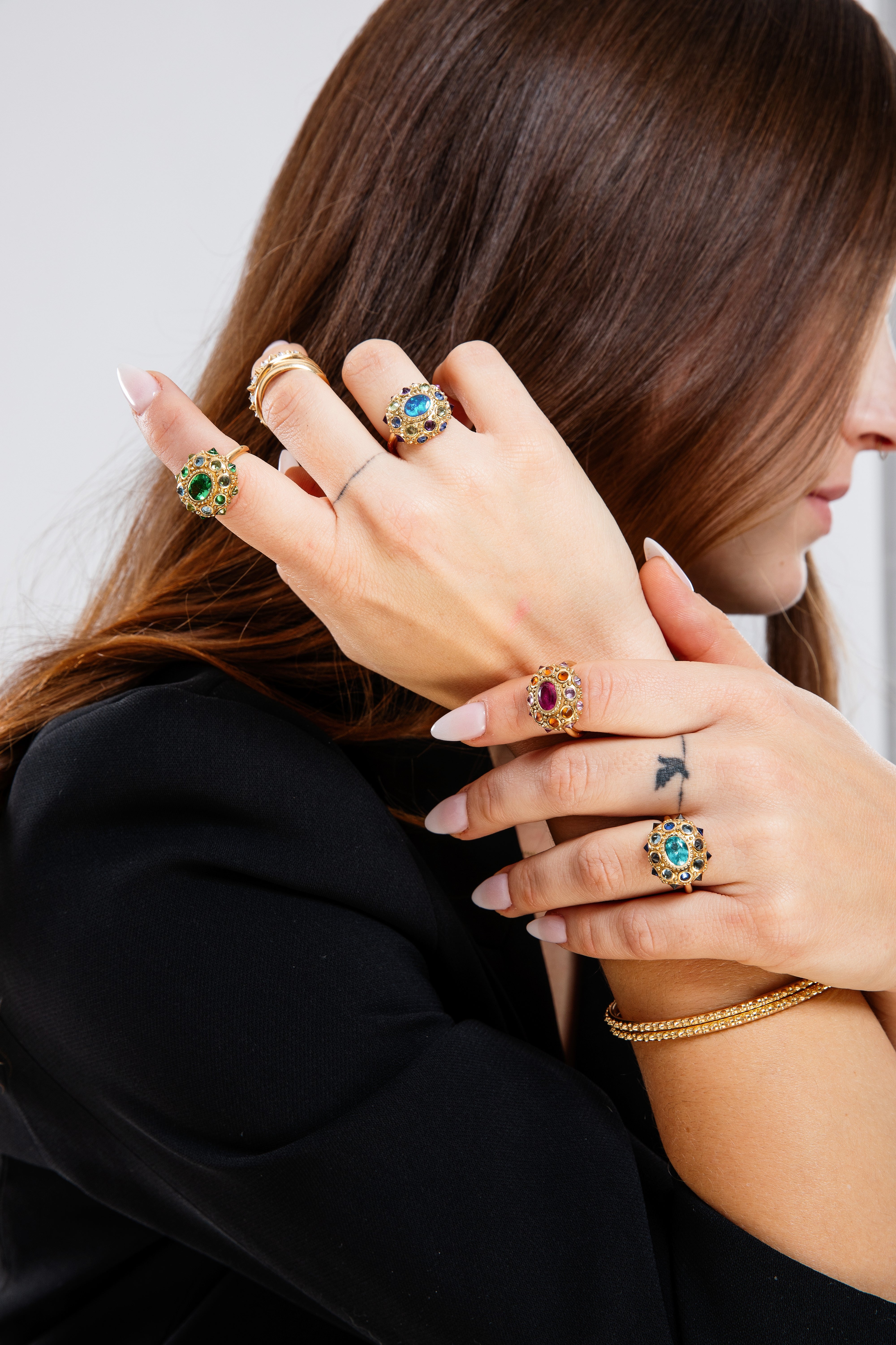 Blue Valentine Ring – 18K Yellow Gold with Opal & Gemstones