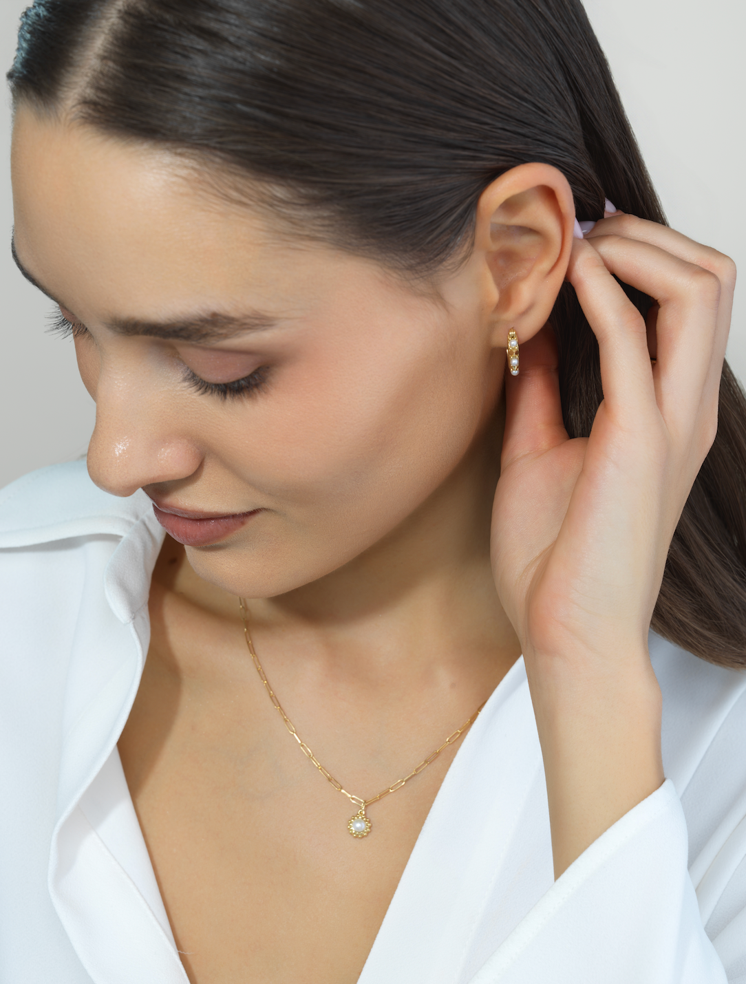 Valerie Pearl Mini Hoops