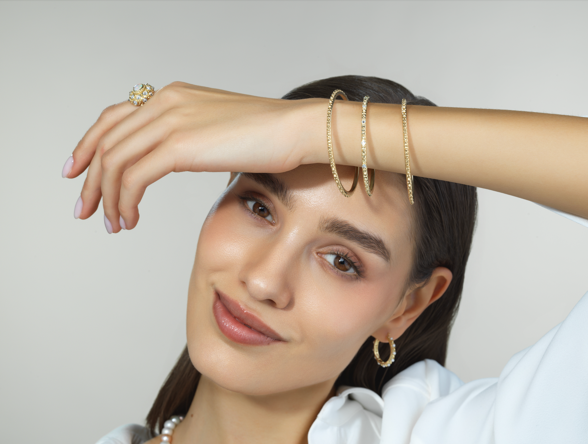 Adrina Loves a Bangle – 18K Yellow Gold