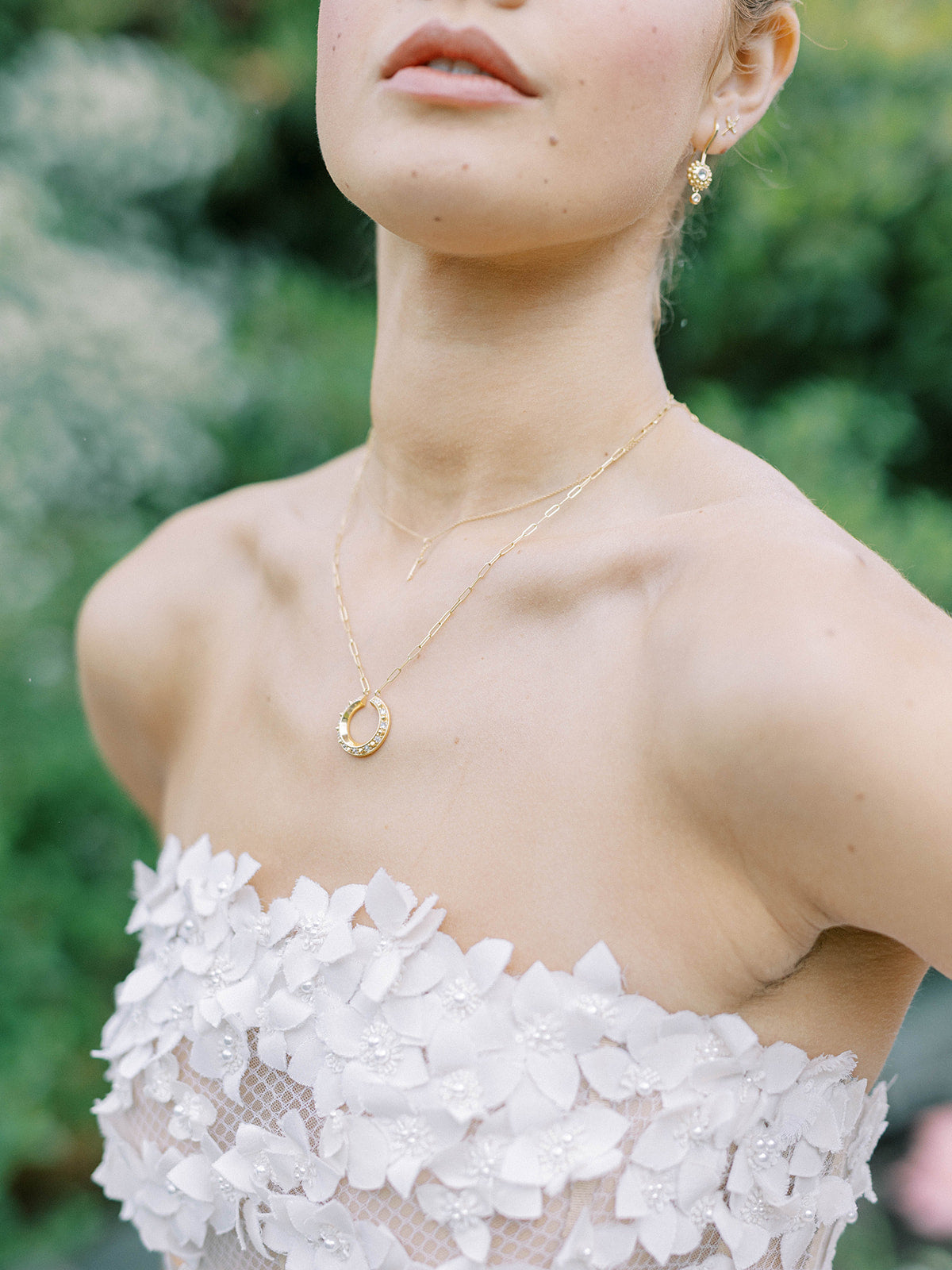 Attitude Twist Diamond Necklace