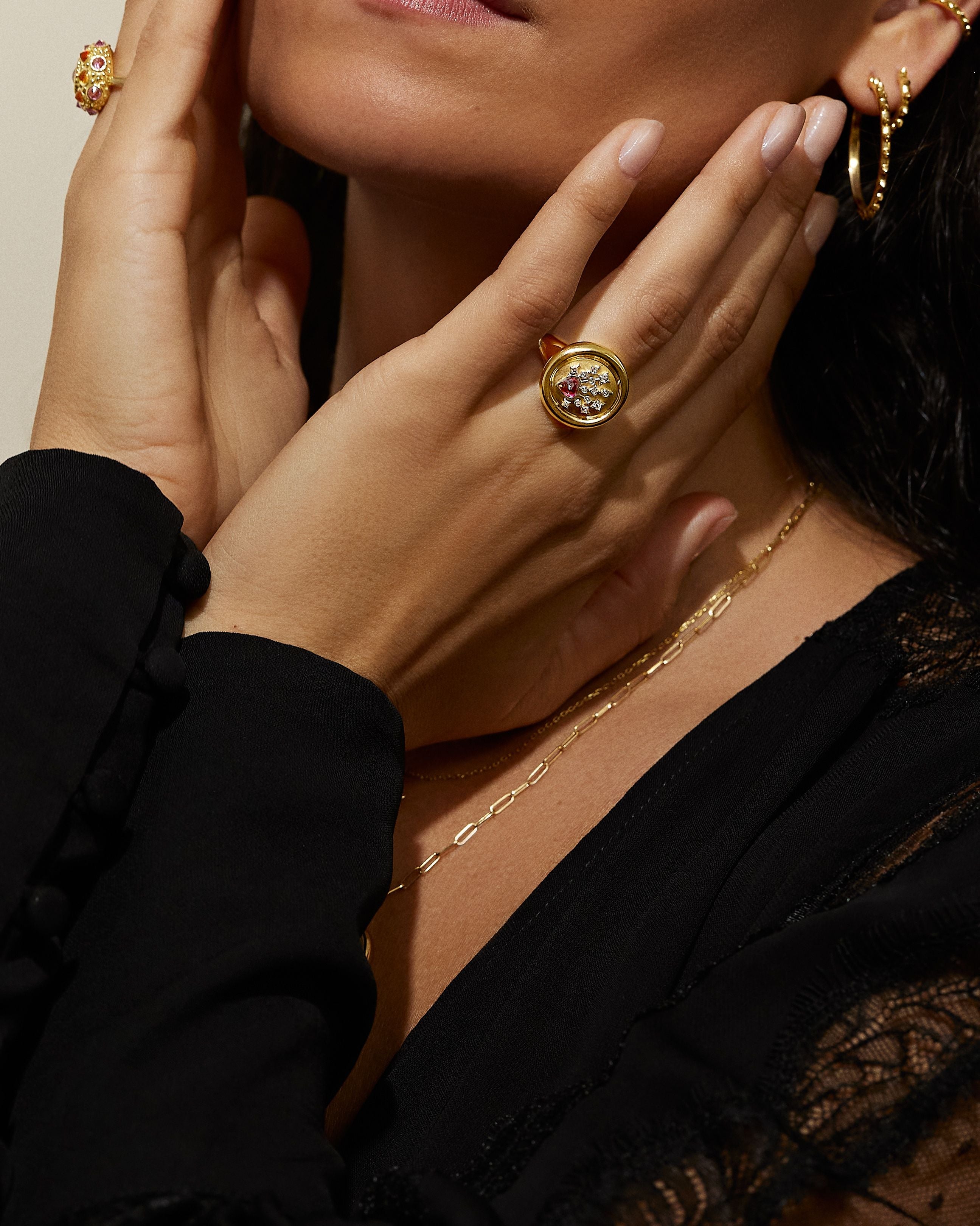 Love Signet Ring – 18K Gold Flaming Heart